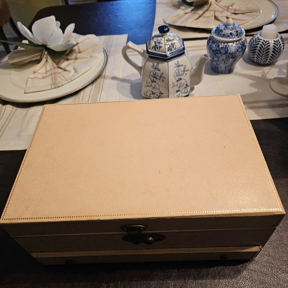 Vintage 1950s Pink Bond St Jewel Case Corp Jewelry Box Estate Sale